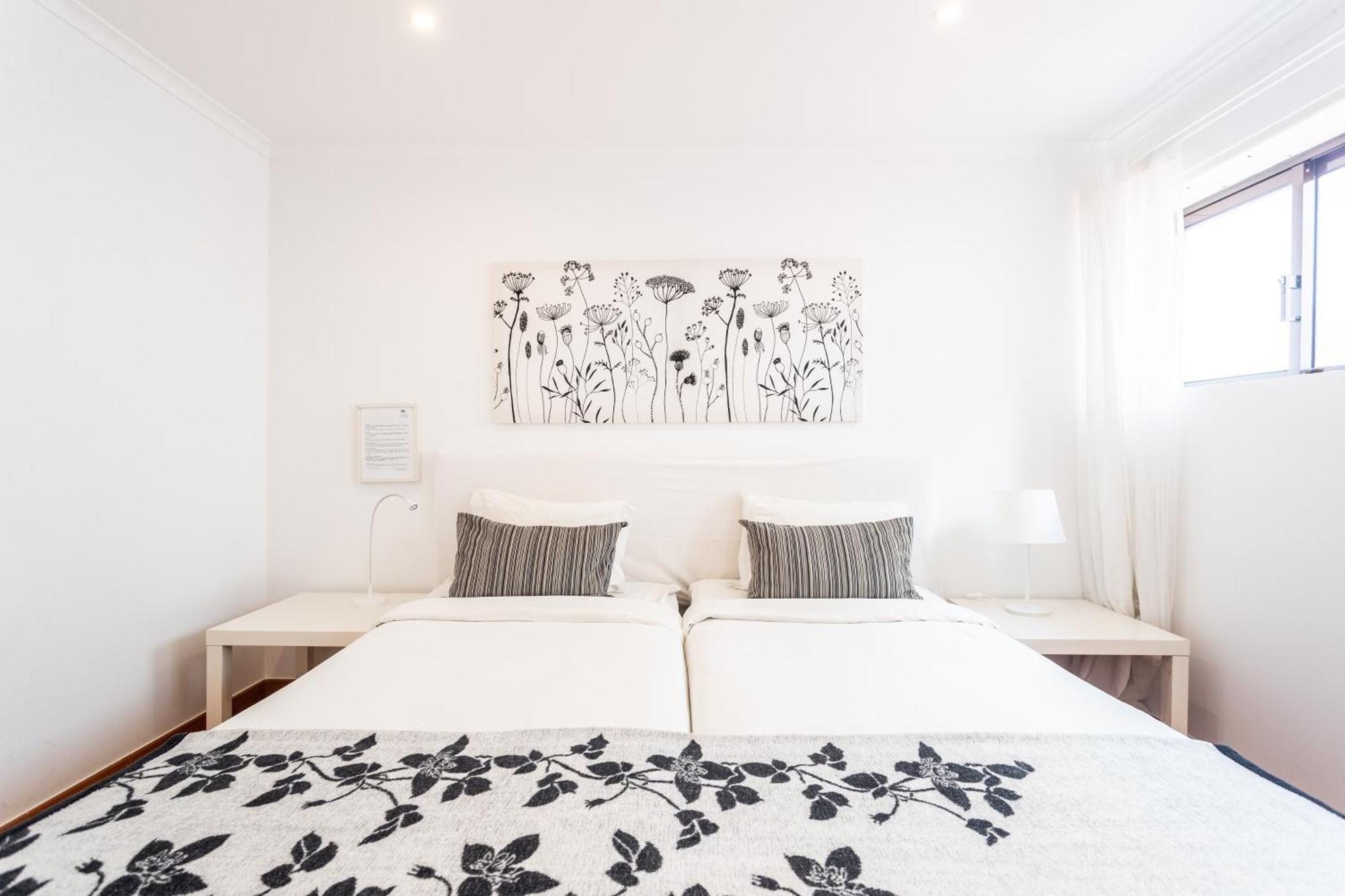 Blue Buddha Beach House Ericeira Rum bild